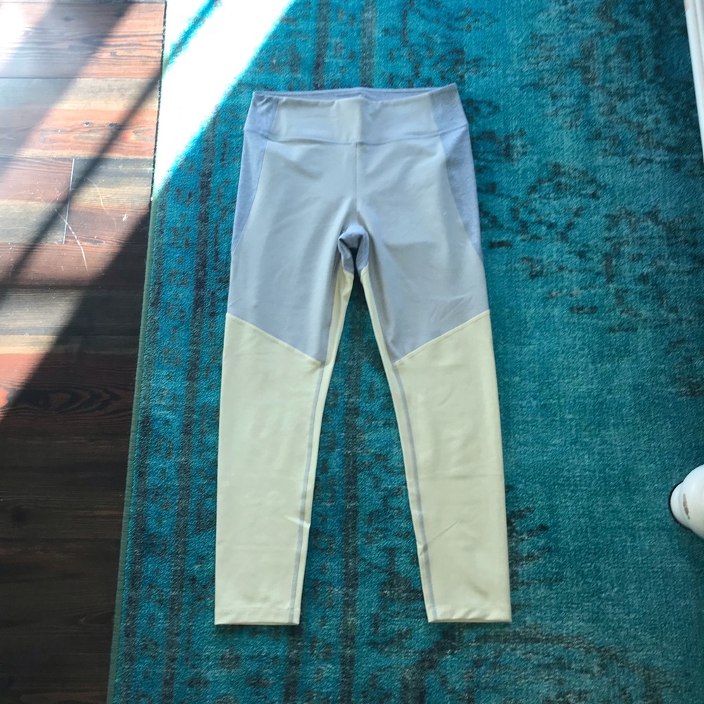 OUTDOOR VOICES LEGGINGS NEVER WORN